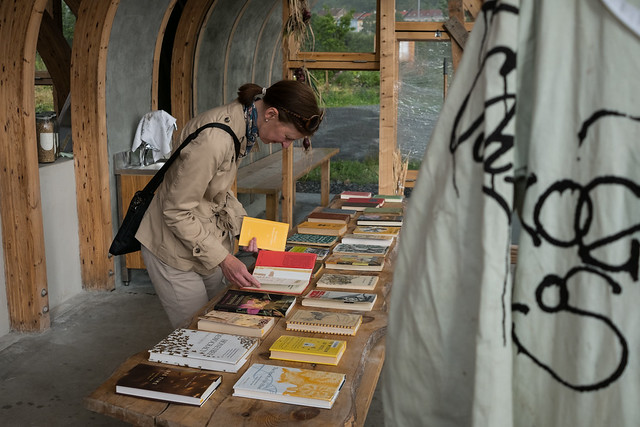 The Political Beekeeper's Library at Losaeter 2017. Photo: Erik Sjdin.